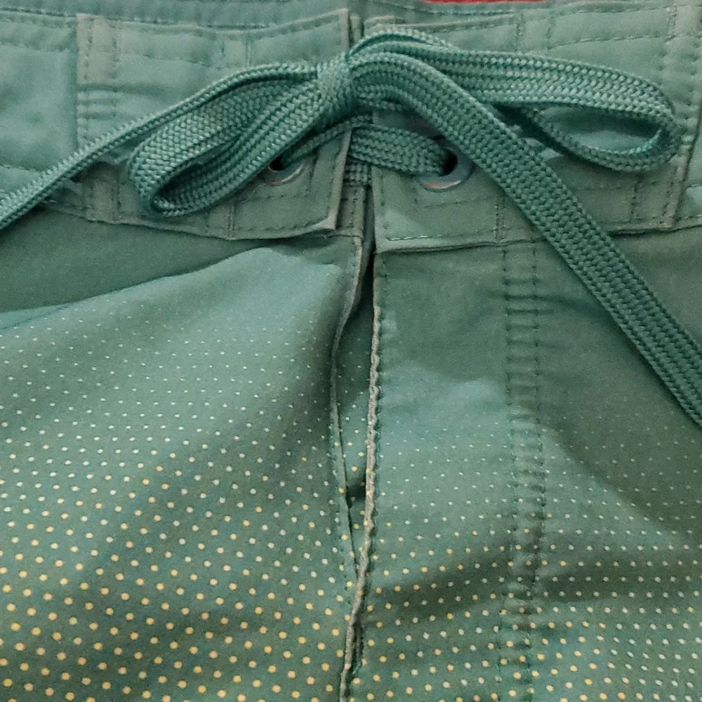Old Navy California Teal Green Men's Swimming Shorts - Size 30